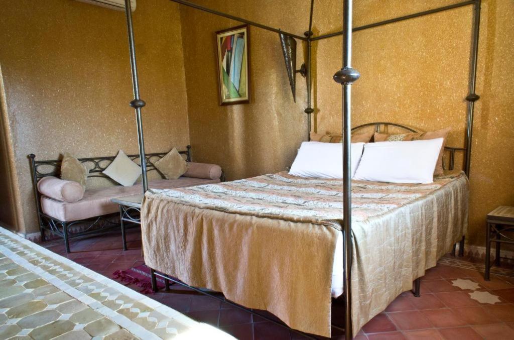 Click Excursions Tafraoute Hotel Taddart Exterior foto
